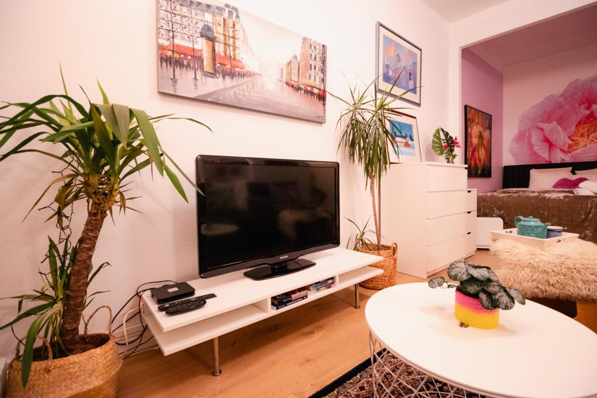 Lovely Flat In The Heart Of Хельсинки Экстерьер фото